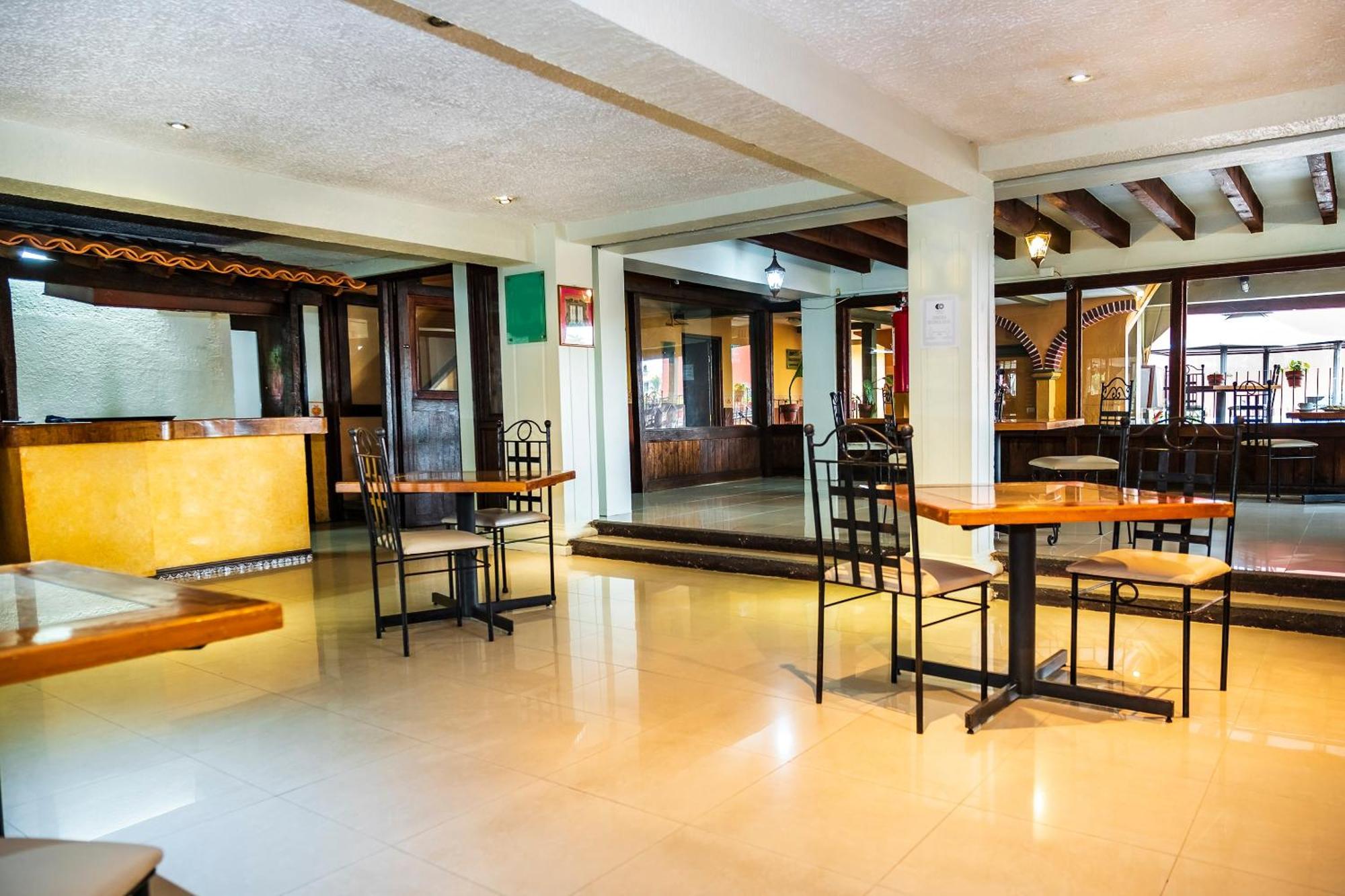 Capital O Hotel Central, ג'אלאפה מראה חיצוני תמונה